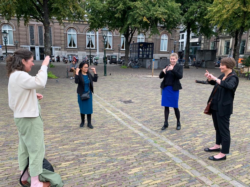 Gebarentaal als officiële taal: wat is daar het nut van?